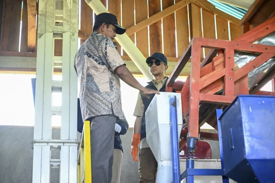 Menteri Transmigrasi Dorong Inovasi ITS di Papua Barat, Pengeringan Gabah Kini Hanya Belasan Jam