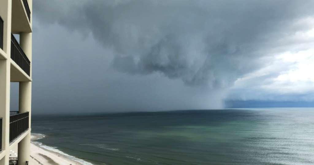 Badai Florence 4 Mengintai, Pabrik Pesawat Boeing 787 Carolina Langsung Tutup