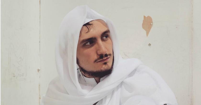 Qari Ganteng Fatih Seferagic Alami Kecelakaan Sepeda Motor di Bali