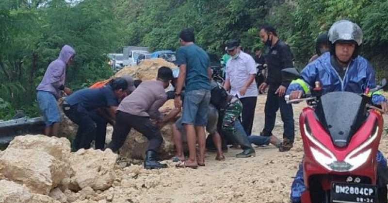 Gempa di Majene Timbulkan Korban Jiwa Hingga Kantor Gubernur Rusak Berat