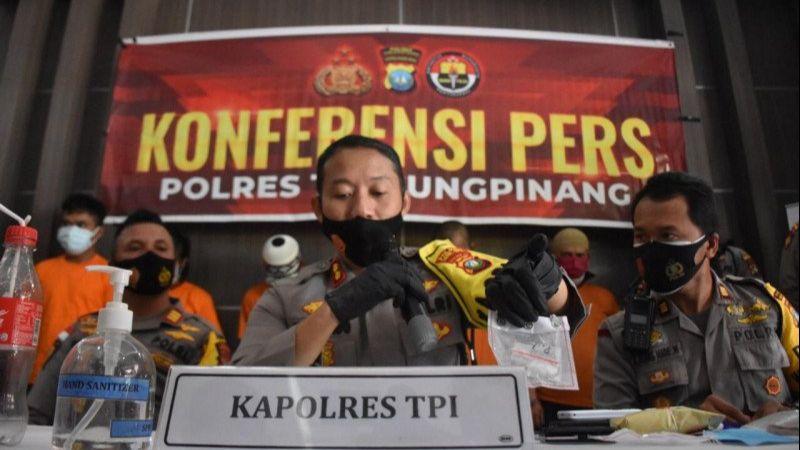 Cetak Uang Palsu Buat Beli HP Baru, Pasutri Ini Diringkus Polisi