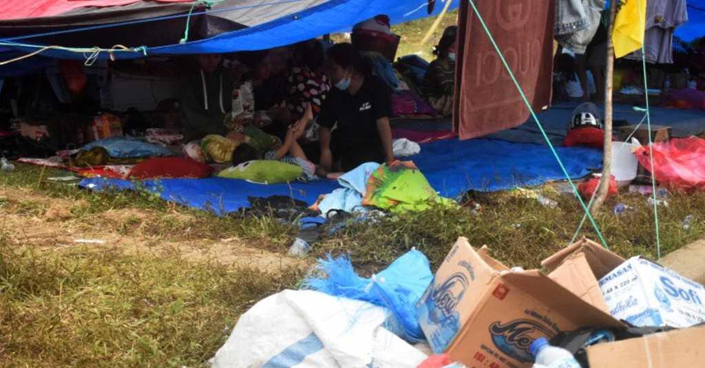 Miris, Balita dan Anak-anak di Pengungsian Stadion Manakarra Mulai Terserang Penyakit