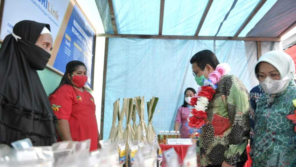 Gus Menteri Tinjau Potensi dan Hambatan BUMDes di Seram Bagian Barat