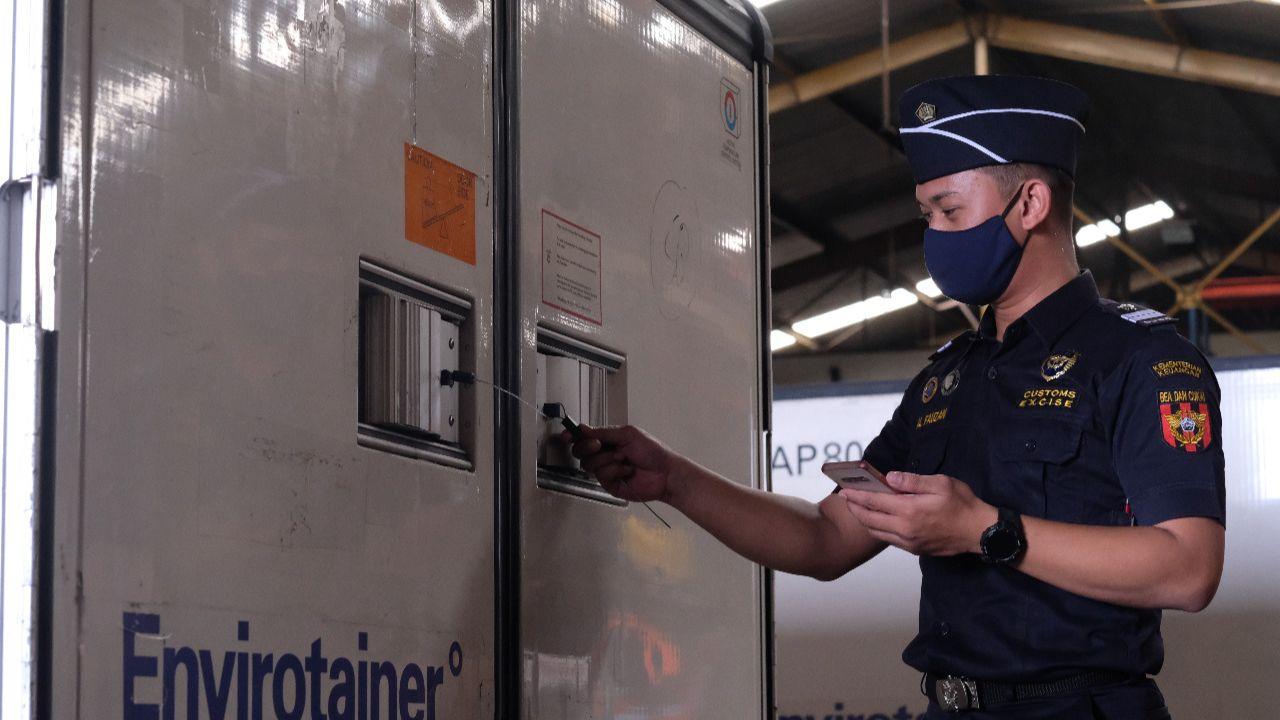Vaksin Sinovac Tahap Empat Tiba, Bea Cukai Berikan Fasilitas Rush Handling dan Pembebasan