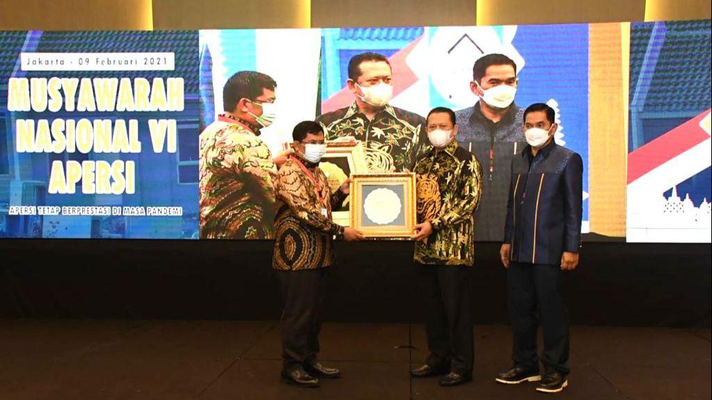Bamsoet Terima Anugerah APERSI 2021