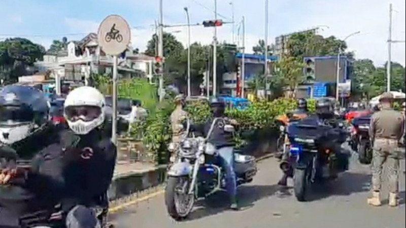 Konvoi Moge yang Dikawal Polisi Ini Lolos Ganjil Genap dan Tes Antigen di Bogor
