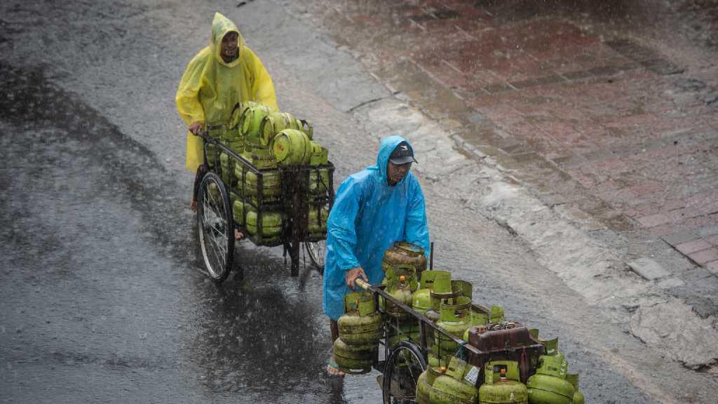 Siap-siap! Pedagang Pasar Tanah Abang Akan Divaksin COVID-19 pada 17 Februari