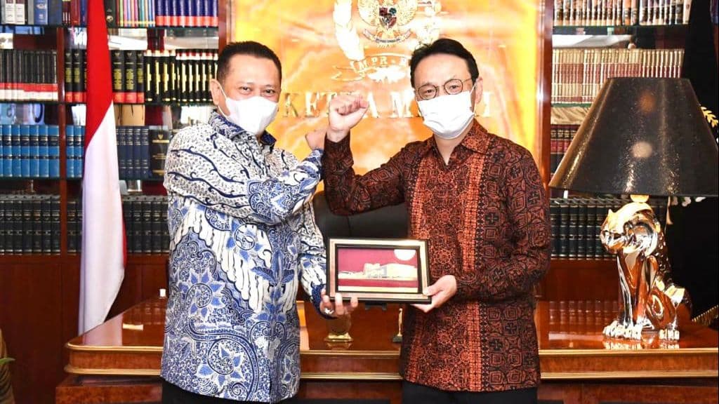 Terima Dubes Jepang, Bamsoet Dorong Perusahaan Otomotif Jepang Kembangkan Kendaraan Listrik di Indonesia
