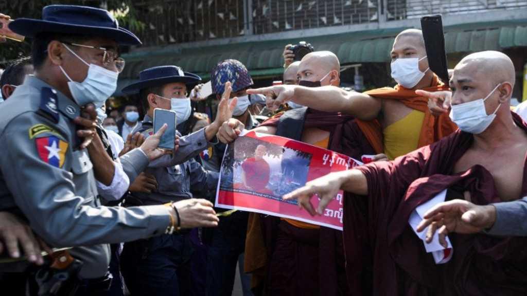 Ketika Para Biksu Turun ke Jalan Lawan Junta Militer Myanmar