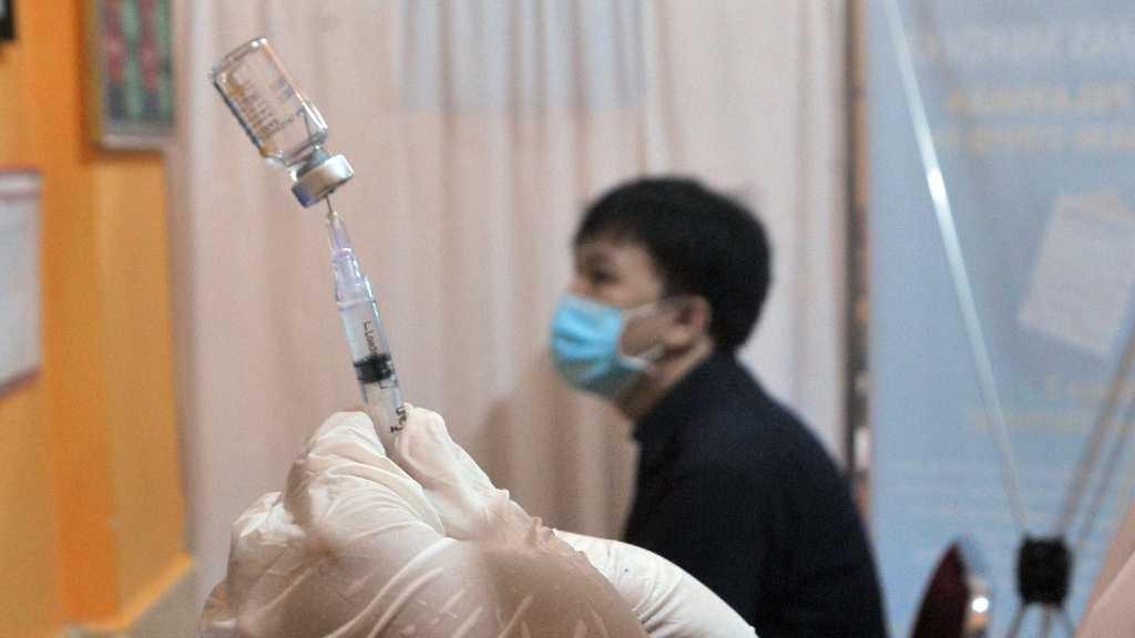 Mengejutkan! Kelompok Usia 17-22 Paling Banyak Tidak Percaya Vaksin