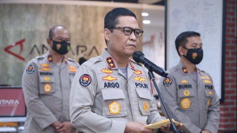 Penjelasan Lengkap Polri Soal Kasus Emak-emak Lempari Pabrik Rokok