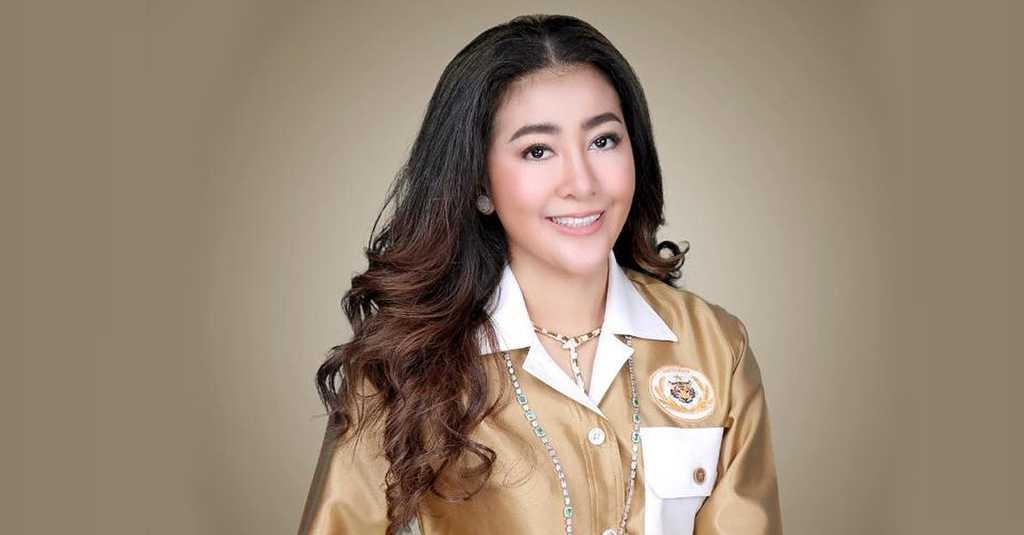 Farhat Abbas: Hasnaeni si Wanita Emas bukan Anak Max Moein