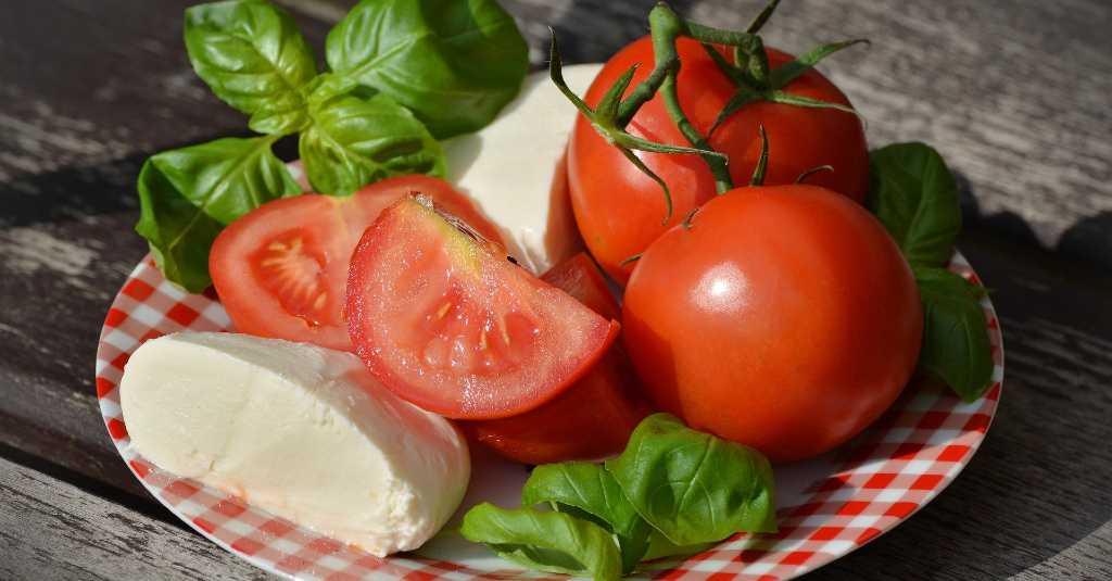 Kemenkes Sebut Penduduk Indonesia Kurang Makan Buah dan Sayur
