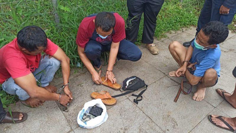 Kurir Nekat! Selundupkan 1 Kg Sabu di Dalam Sandal dari Aceh ke Bekasi