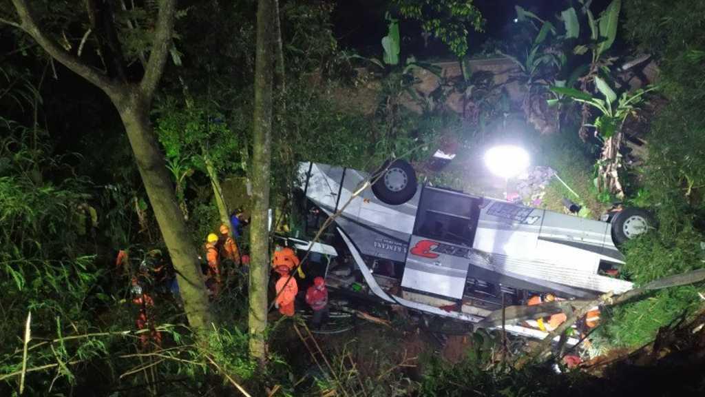 Sopir Bus Kecelakaan Maut Sumedang Tersangka, tapi SP3 karena Meninggal Dunia