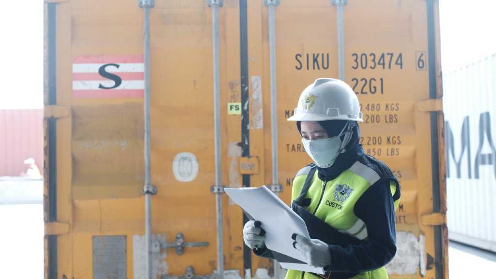 Sinergi dengan BKIPM, Bea Cukai Gorontalo Lepas Ekspor Perdana Kepiting Bakau Ke Singapura