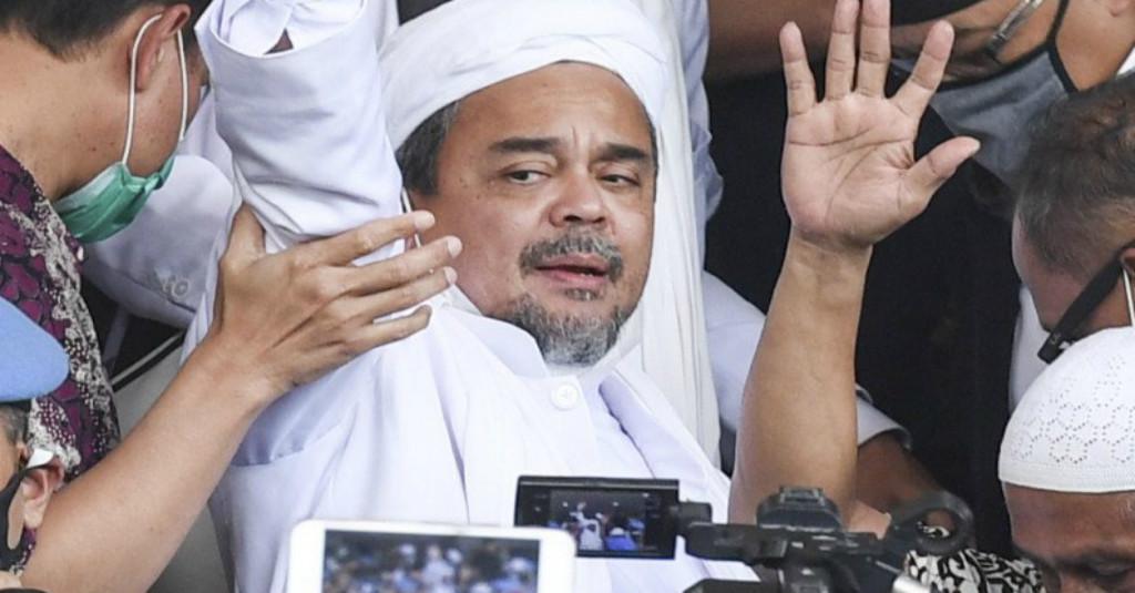 2 Pendukung Habib Rizieq yang Hendak ke PN Jaktim Reaktif Covid, Langsung Diangkut ke Wisma Atlet