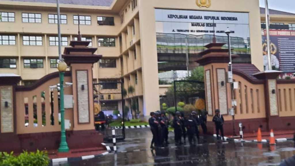 Tim Gegana Diturunkan Usai Terduga Teroris Masuk ke Mabes Polri