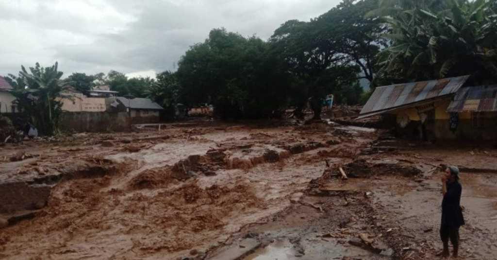 62 Orang Dilaporkan Meninggal Dunia Akibat Banjir Bandang di Flores Timur
