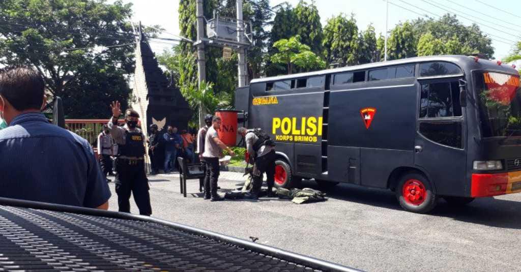 Tas Mencurigakan dengan Lilitan Kabel Ditemukan di Gedung DPRD Kediri, Tim Gegana Diturunkan