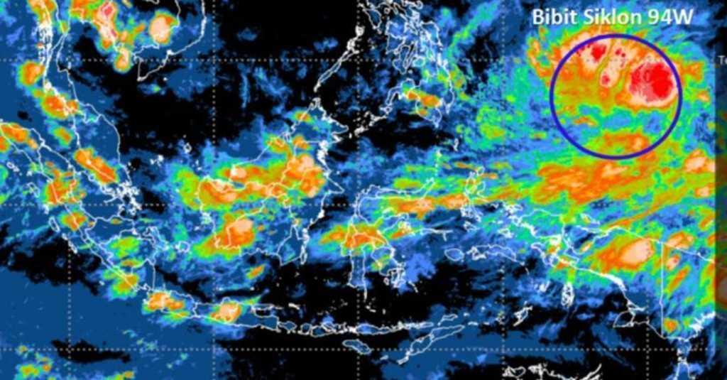 BNPB Minta Setiap Provinsi Waspadai Potensi Bibit Siklon Tropis 94W
