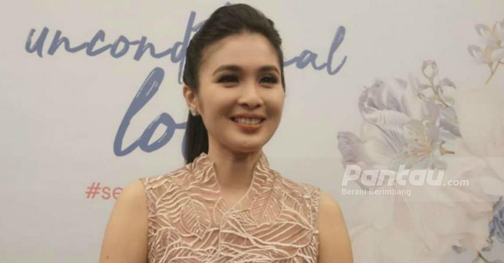 Sandra Dewi Akui Peran Penting Sosial Media untuk Kehidupannya