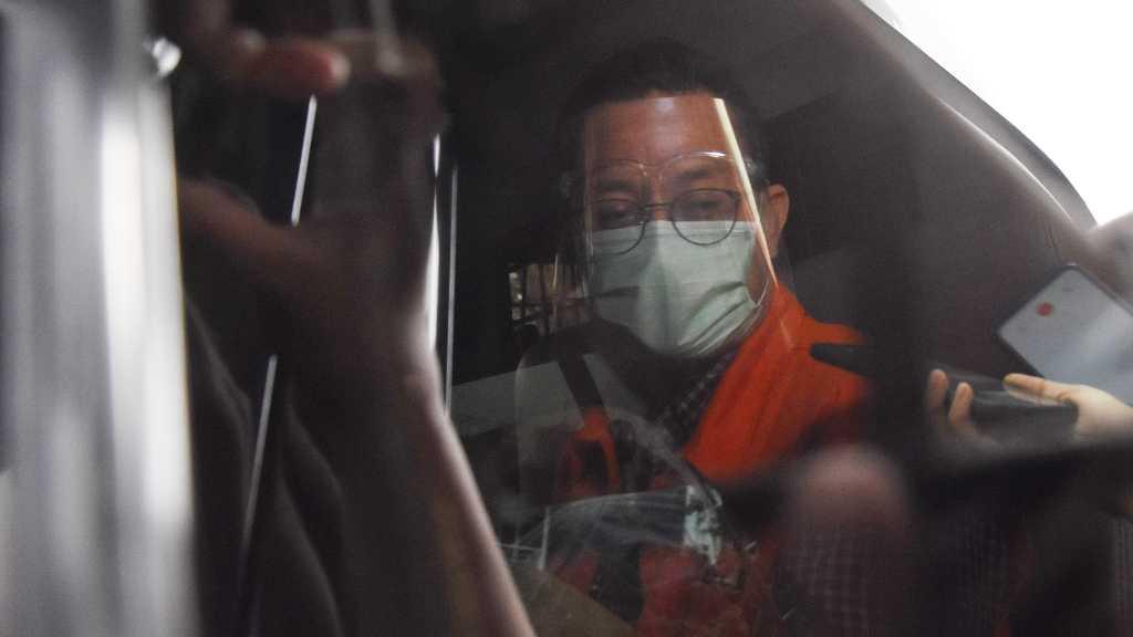Uang Suap Bansos Juliari Batubara: Beli Sapi Kurban, Sewa Private Jet, hingga Honor Cita Citata
