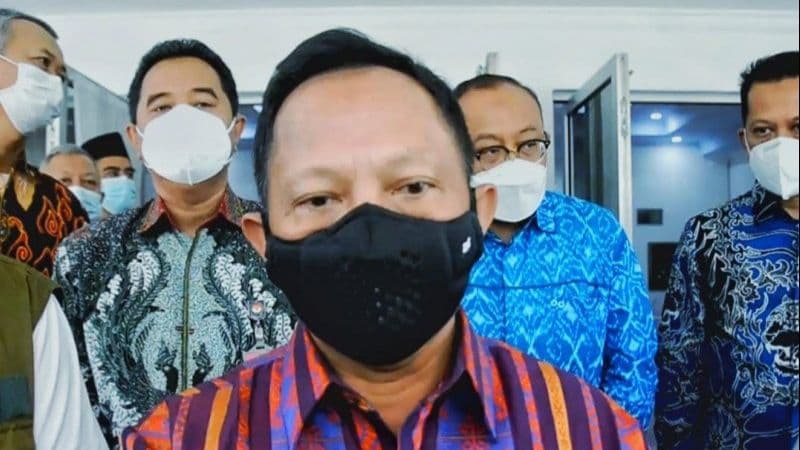 Mendagri Minta Masyarakat Patuhi Larangan Mudik Agar Tak Bernasib seperti India