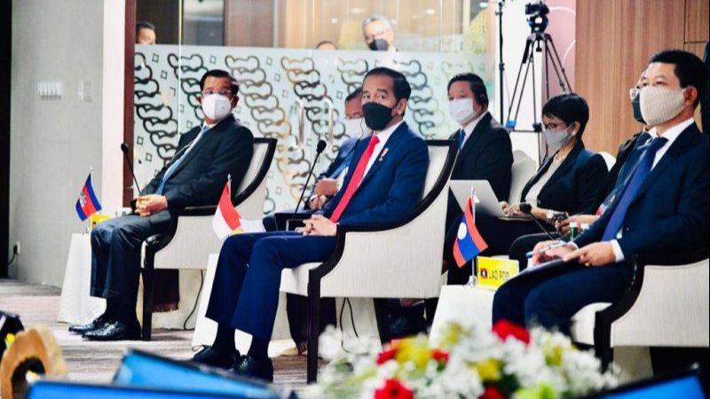 Tegas! Di Hadapan Pemimpin Junta Militer, Jokowi Minta Kekerasan di Myanmar Dihentikan