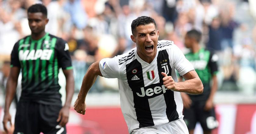 Cetak 2 Gol untuk Juventus Ronaldo Sejajar dengan Para Legenda