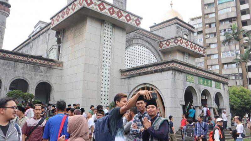 Seorang WNI Membuat Masjid Besar Taipei Tutup dan Tiadakan Shalat Ied