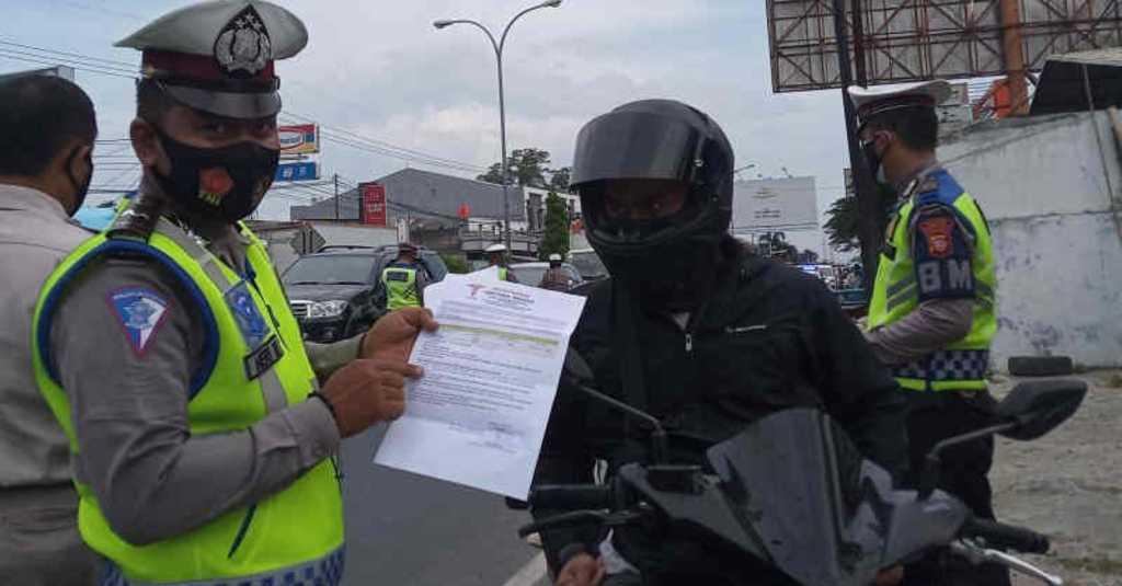 Kendaraan Berplat Luar Daerah Jadi Sasaran Penyekatan Polres Cirebon