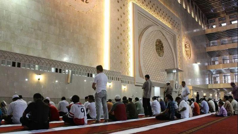 Tips Menjaga Tubuh Tetap Bugar saat Menjalankan Itikaf