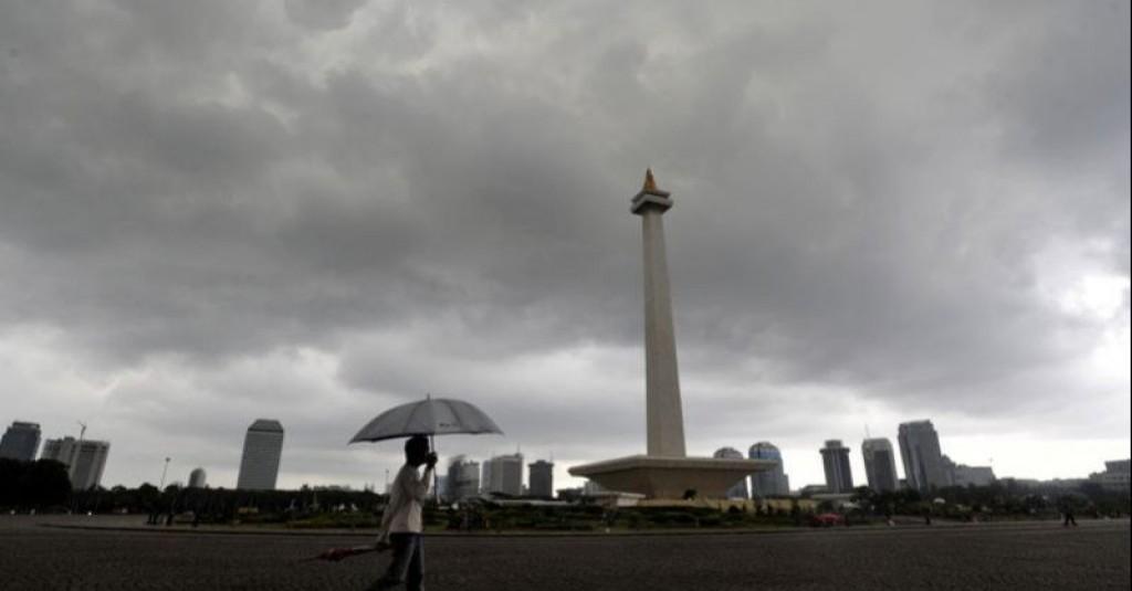 Jagain Jemuran, Hari Ini Jakarta Diprediksi Hujan Siang Hingga Malam!