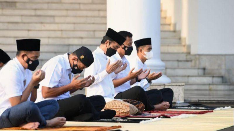 Begini Momen Presiden Jokowi Shalat Id di Istana Bogor