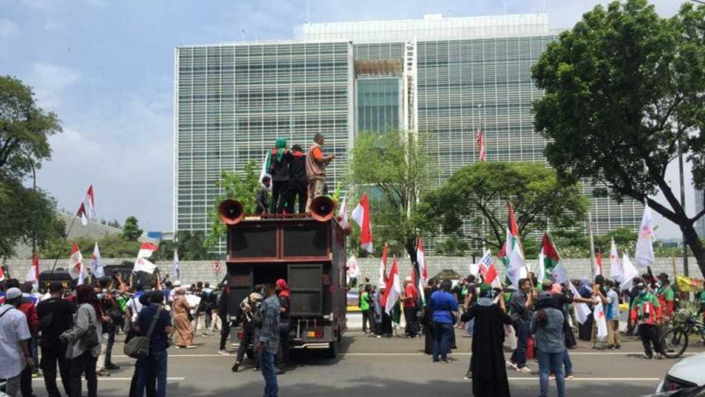 Aksi Solidaritas untuk Palestina di Kedubes AS, KSPI Pastikan Buruh Telah Jalani Tes Antigen