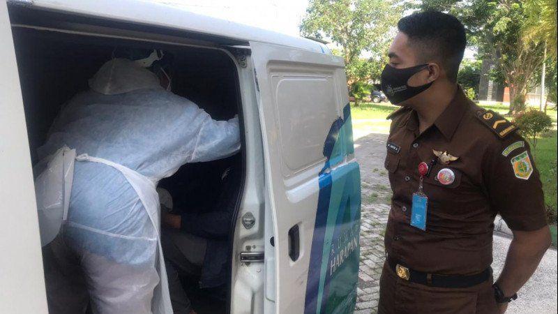 Tersangka Kasus Korupsi Ini Lagi-lagi Gagal Ditahan karena Positif COVID-19