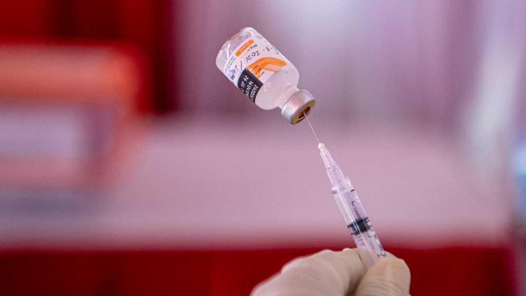 Ada 229 Laporan Efek Serius Pasca Vaksin Sinovac dan AstraZeneca