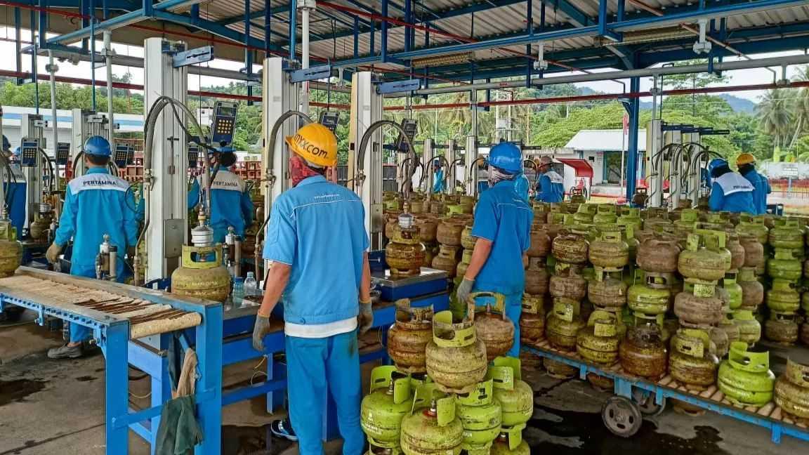 Pemerintah Salurkan 2,4 Juta MT LPG 3 Kg Hingga April 2021