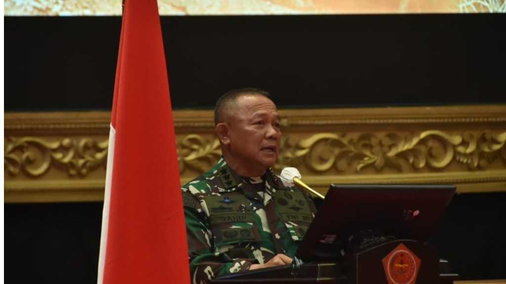 Jokowi Lantik Ganip Warsito Jadi Kepala BNPB Gantikan Doni Monardo