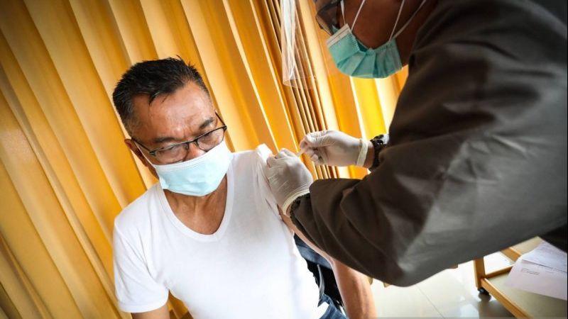 Pemkot Bandung Cari Solusi Percepat Vaksinasi COVID-19 kepada Lansia