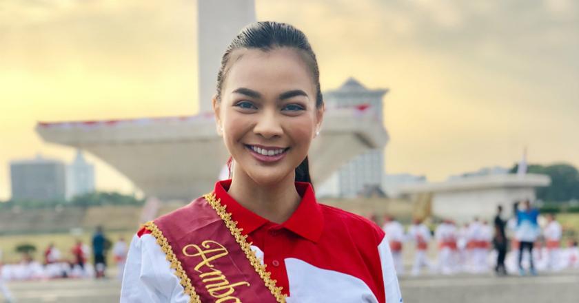 Bacakan Puisi di Acara 'Sipakainga', Kezia Warouw Sempat Tak Percaya Diri