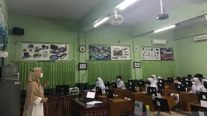 Soal Belajar Tatap Muka, Disdik DKI Tunggu Arahan Anies