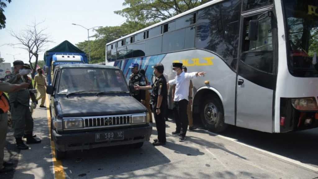 Warga Madura Masuk Kota Surabaya Diwajibkan Jalani Test Antigen