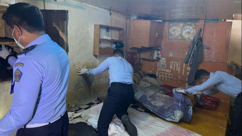 Geledah Kamar Rutan Salemba, Petugas Temukan Blender hingga Handphone