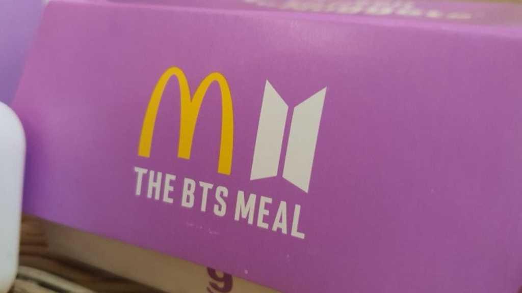 BTS Meal Membludak Ciptakan Kerumunan, McDonald's Minta Maaf