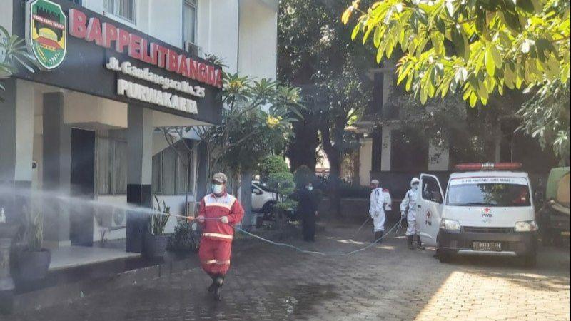 Pemkab Purwakarta Galakkan Penyemprotan Disinfektan di Sejumlah Titik