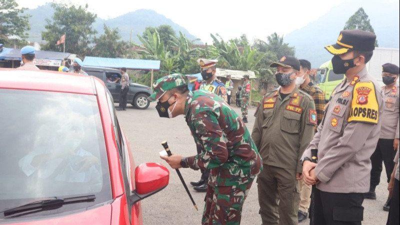 Angka Positif COVID-19 Meningkat Drastis, Beberapa Akses Menuju Garut Disekat