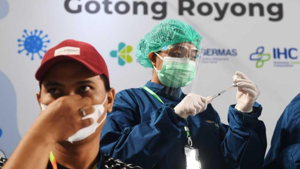 Penerima Vaksin COVID-19 Dosis Pertama Capai 23 Juta Orang di Indonesia