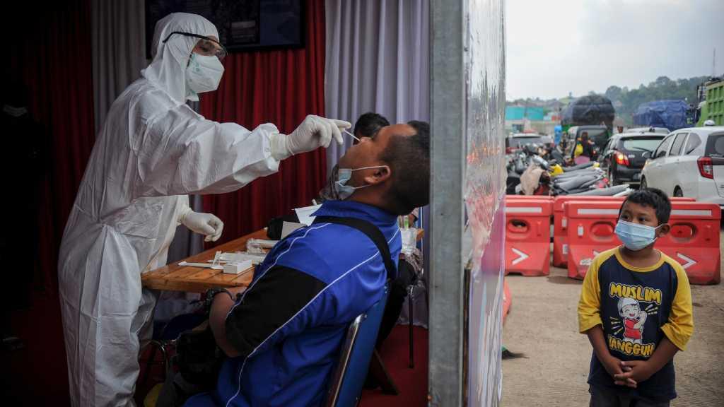 COVID-19 Mengganas, Jabar Siap-siap Tambah 2.400 Tempat Tidur di RS